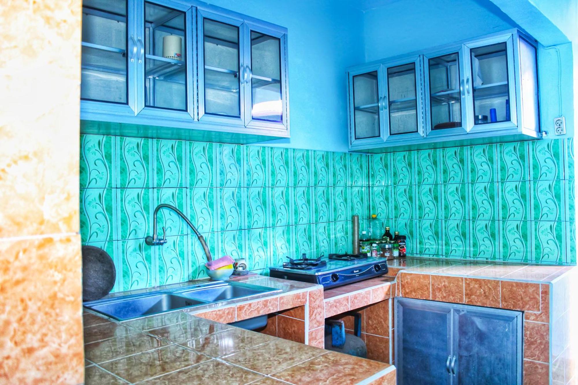 Kj Purple House Senggigi Lägenhet Exteriör bild